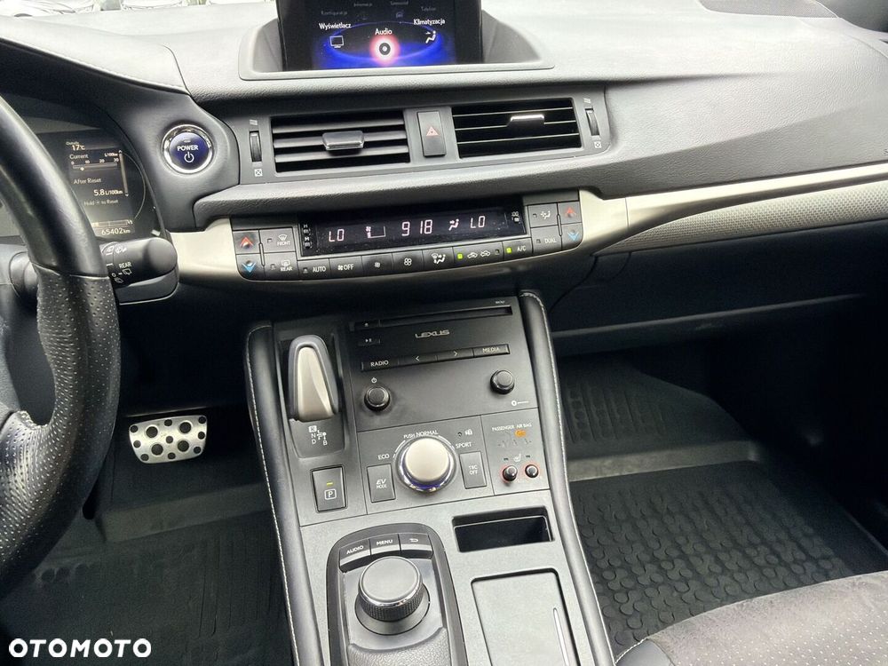 Lexus CT 200h F Sport - 25