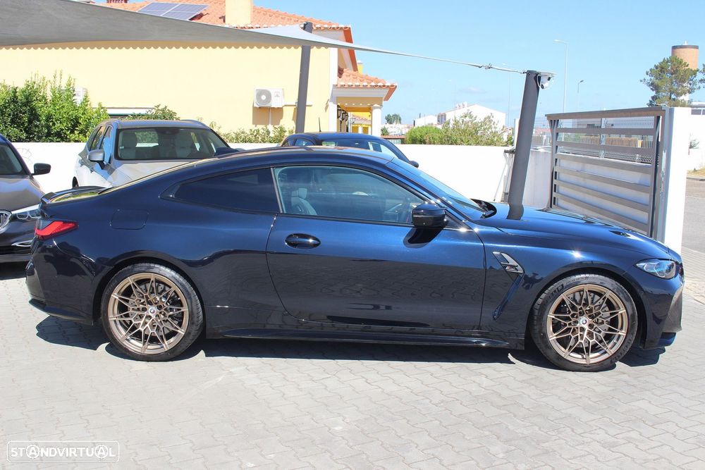 BMW M4 Competition xDrive Pack 50 anos M - 27