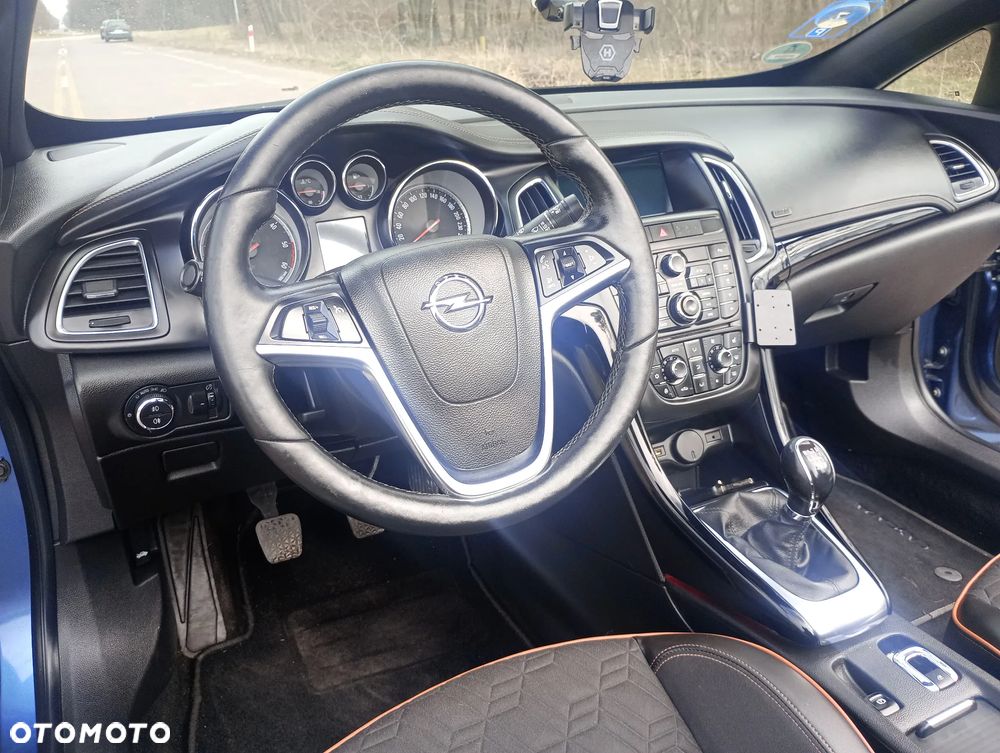 Opel Cascada 2.0 CDTI ecoFLEX Start/Stop Innovation - 17