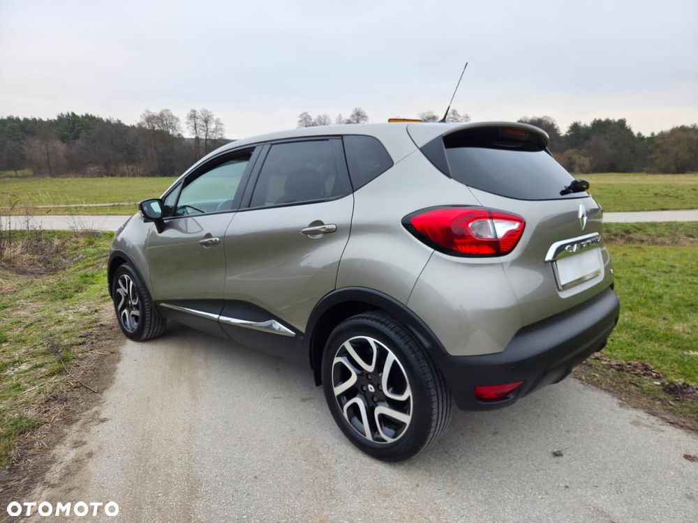 Renault Captur 1.2 TCe Helly Hansen EDC - 7