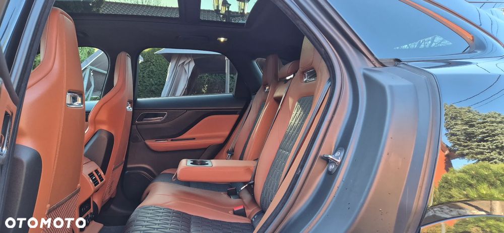 Jaguar F-Pace 5.0 V8 P550 AWD SVR - 26