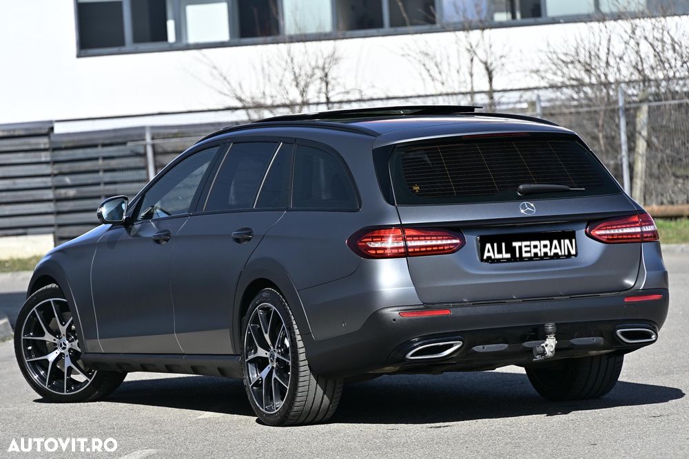 Mercedes-Benz E 450 4MATIC Aut - 4