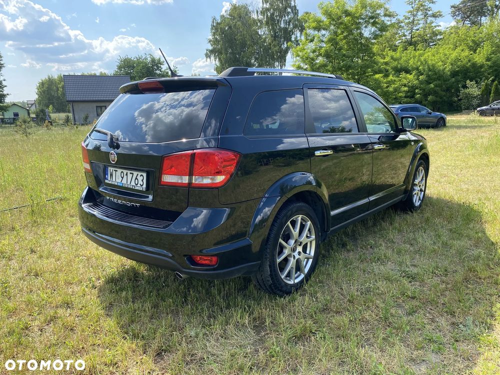 Fiat Freemont 2.0 Multijet 16V DPF Automatik Allrad Lounge - 3