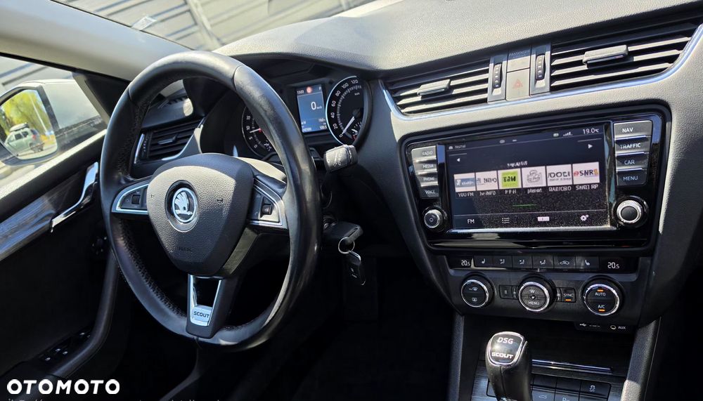 Skoda Octavia 2.0 TDI 4x4 DSG Scout - 8