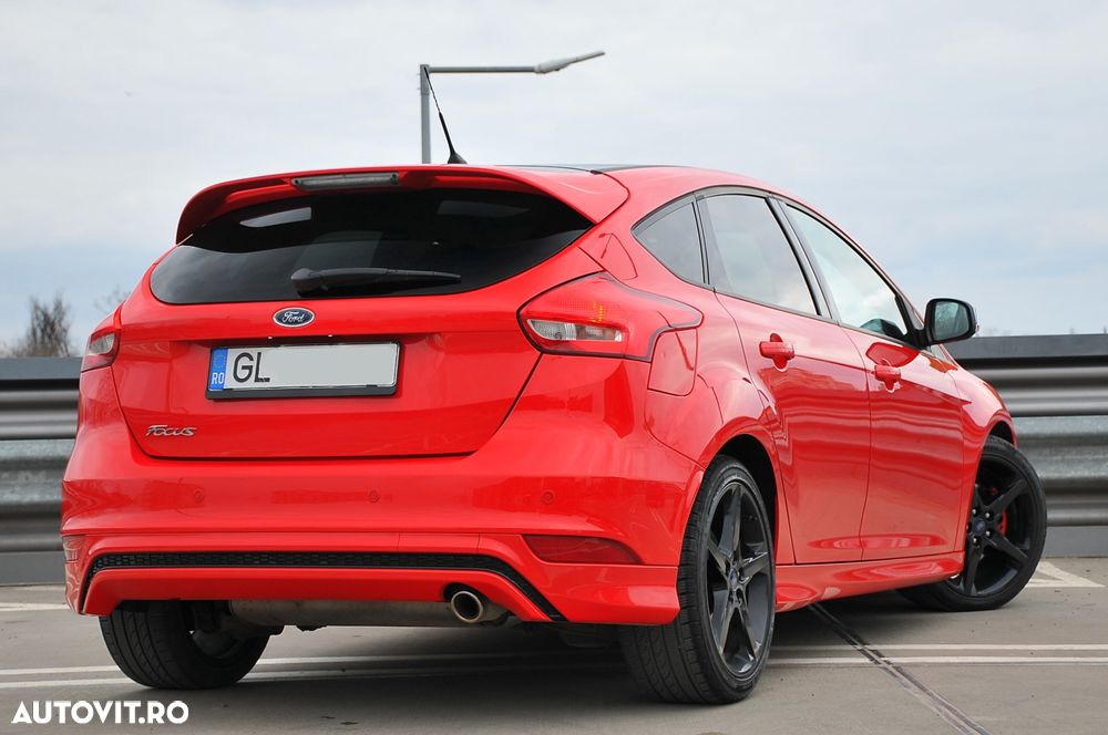 Ford Focus 2.0 TDCI ST-Line - 4
