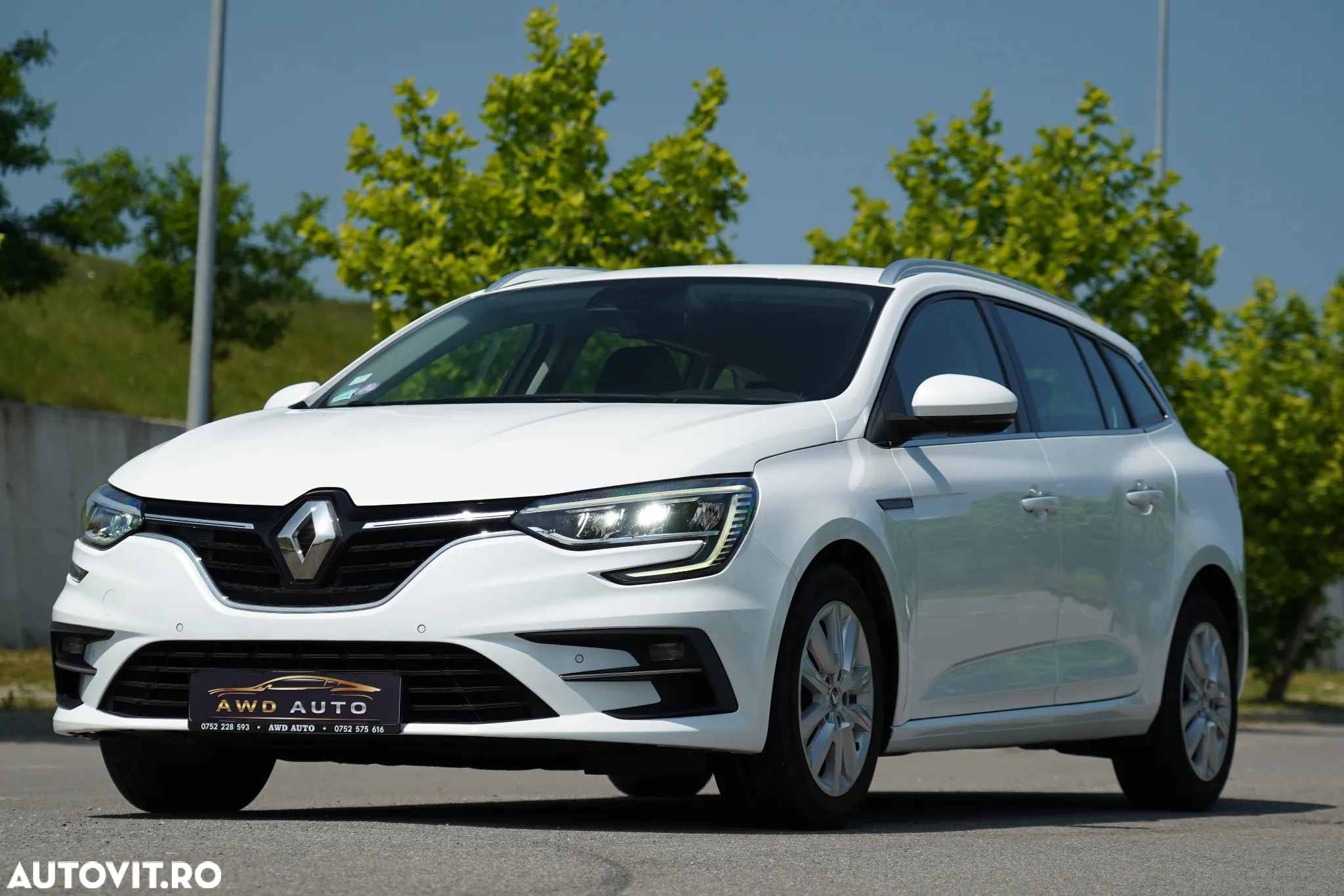 Renault Megane TCe EDC Intens - 3