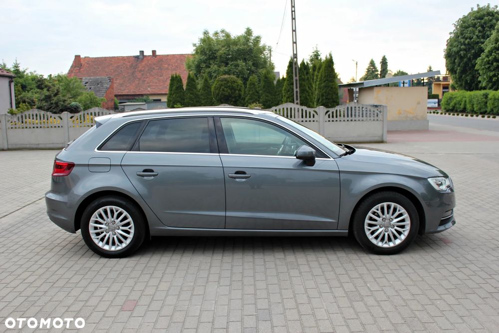 Audi A3 Sportback 1.4 TFSI Ambiente - 5