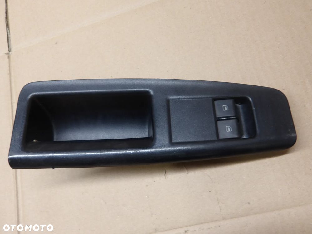 VW POLO IV 9N 3D 1.4B PRZEŁĄCZNIK SZYB LEWY PRZÓD 6Q1867171E - 1