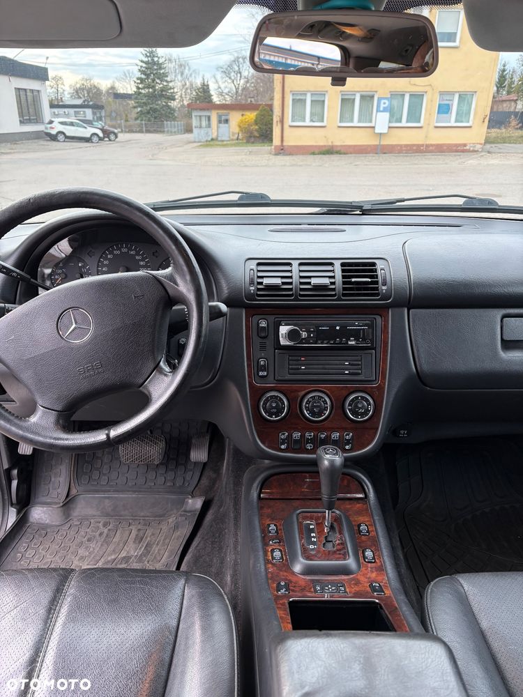 Mercedes-Benz ML - 8