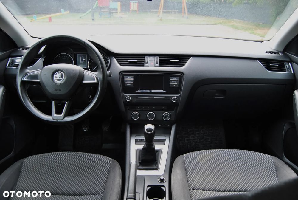 Skoda Octavia 1.4 TSI Ambition - 9