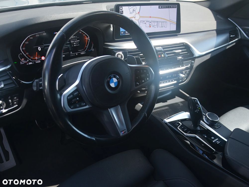 BMW Seria 5 520d xDrive MHEV M Sport sport - 6