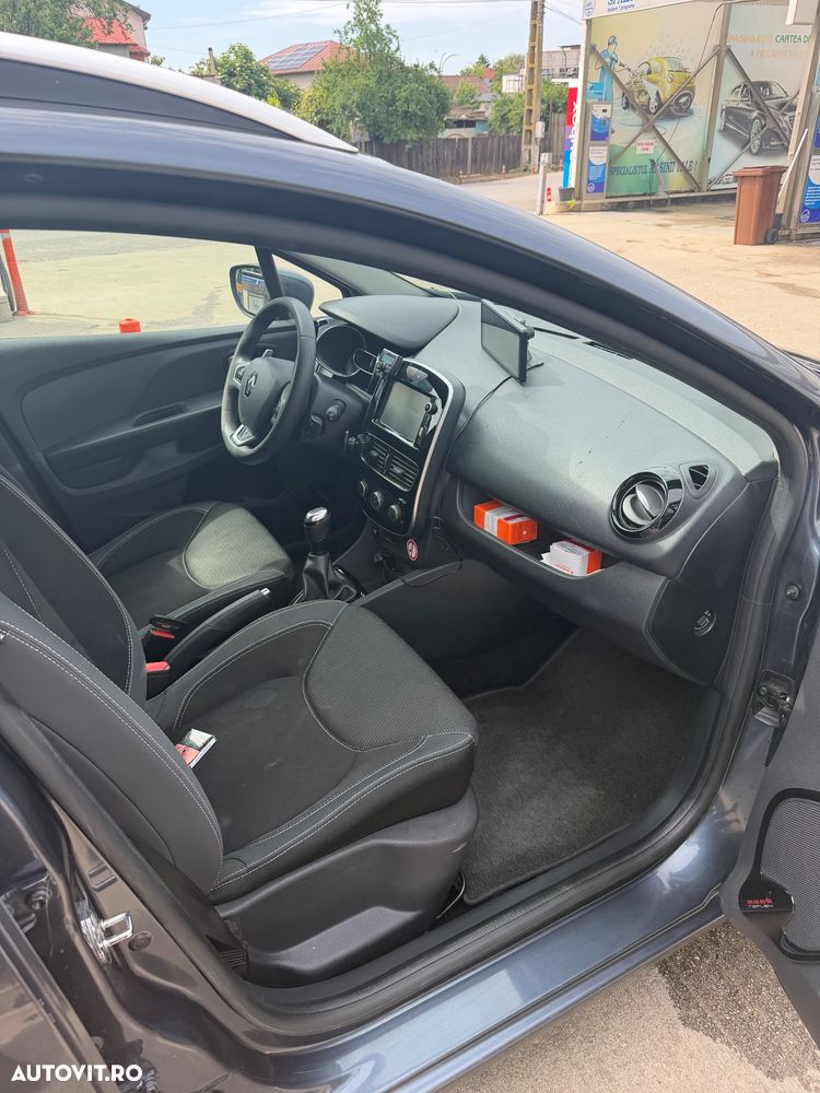 Renault Clio - 6