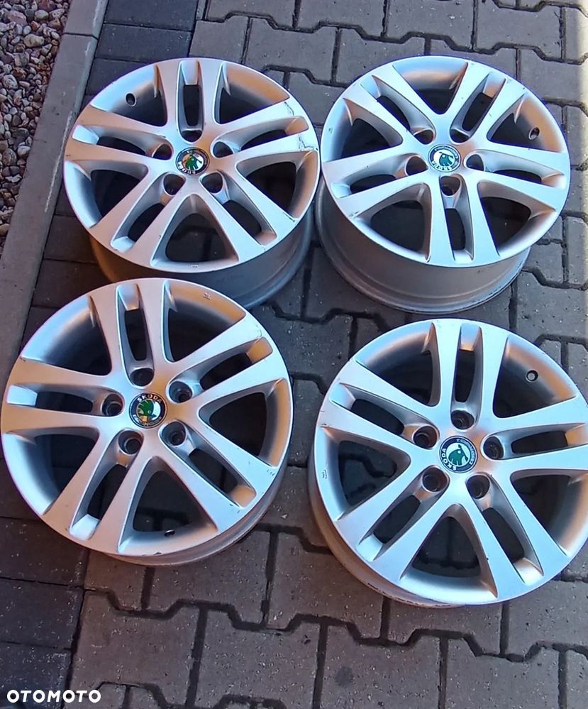 FELGA ALUMINIOWA 6,5Jx16H2 5x112 ET50 OE SKODA OCTAVIA II