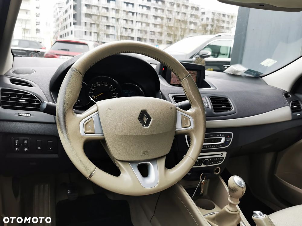 Renault Fluence 2.0 16V Privilege - 9