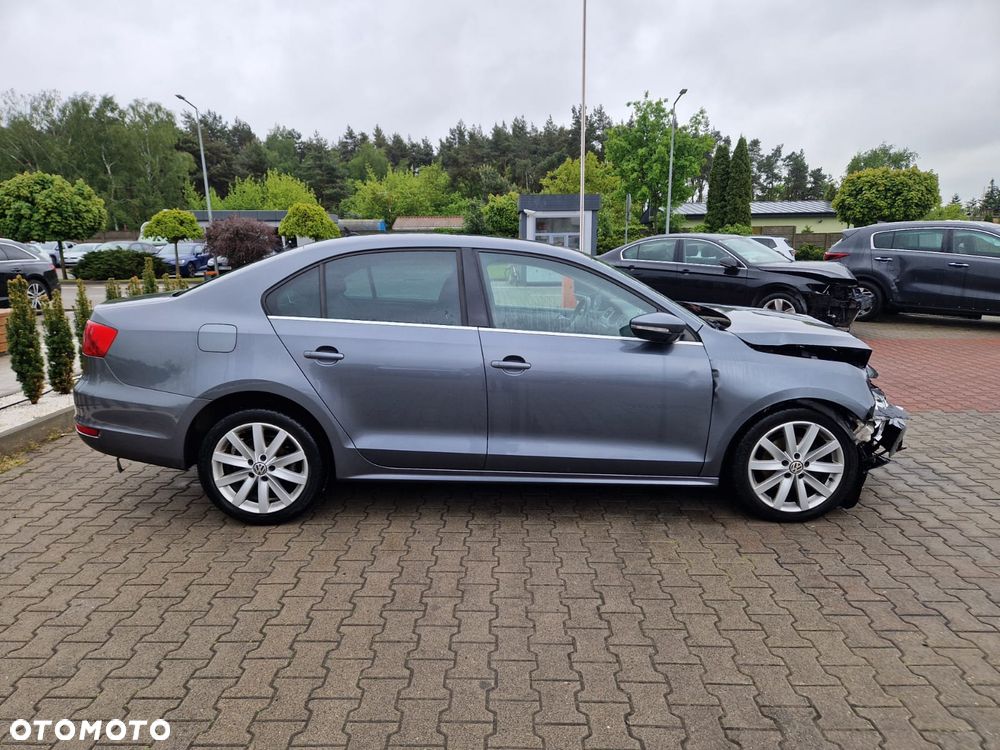 Volkswagen Jetta 1.4 TSI Highline - 4