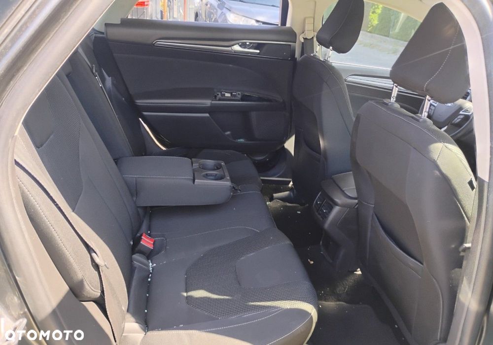 Ford Mondeo - 10