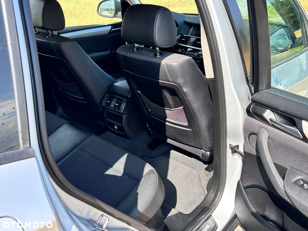 BMW X3 sDrive18d xLine - 18