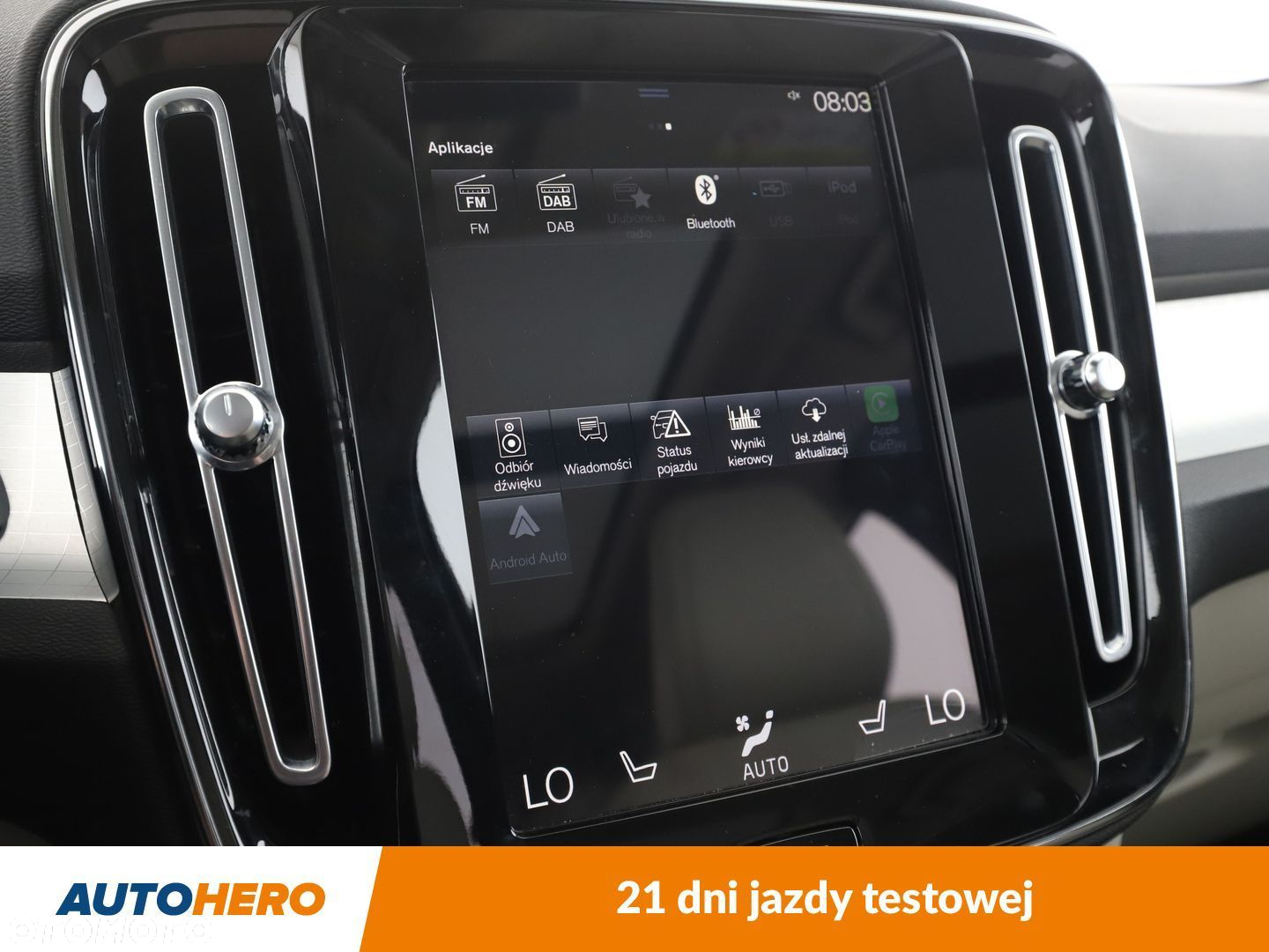 Volvo XC 40 - 24