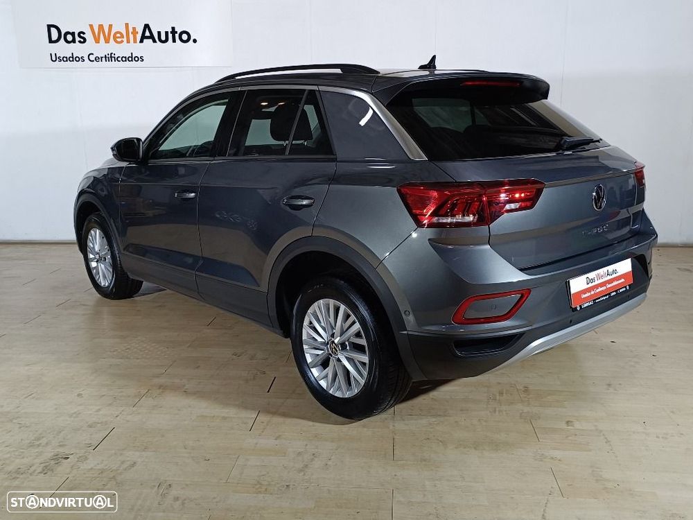 VW T-Roc 1.0 TSI Urban — photo 2
