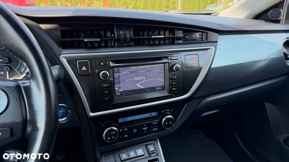 Toyota Auris - 19