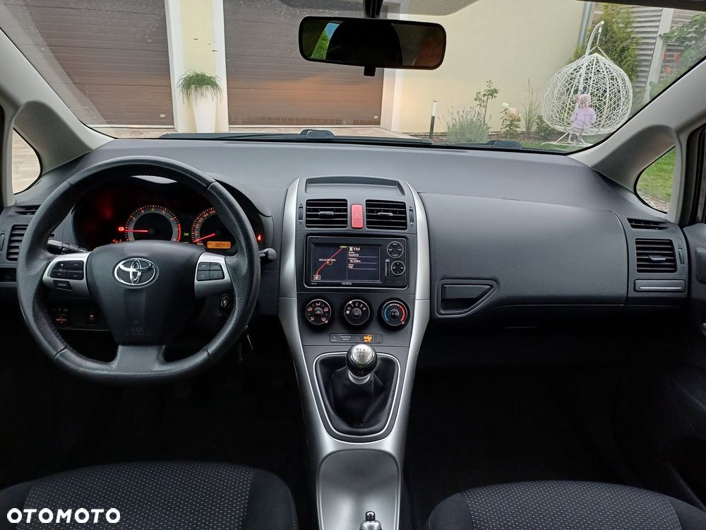 Toyota Auris 1.6 Valvematic Life - 16