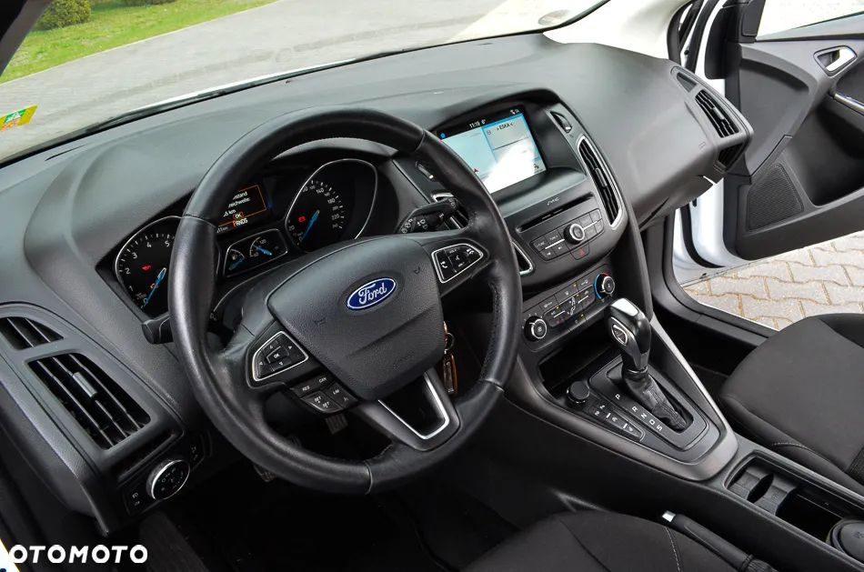 Ford Focus 1.0 EcoBoost Active X - 22