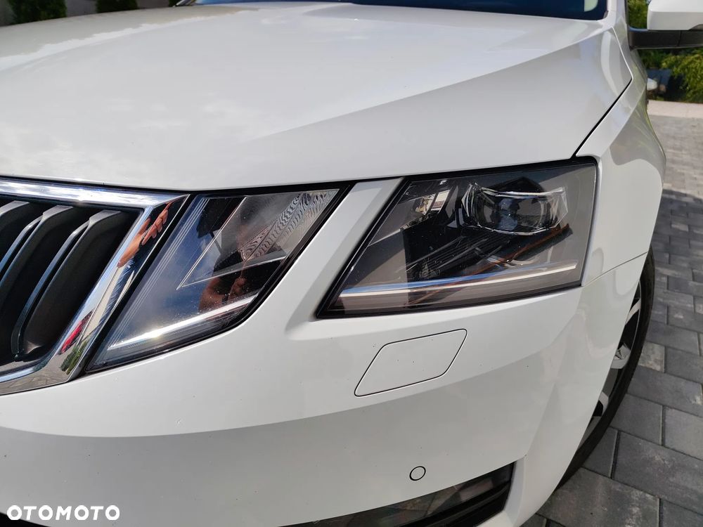 Skoda Octavia 1.5 TSI ACT DSG Soleil - 10