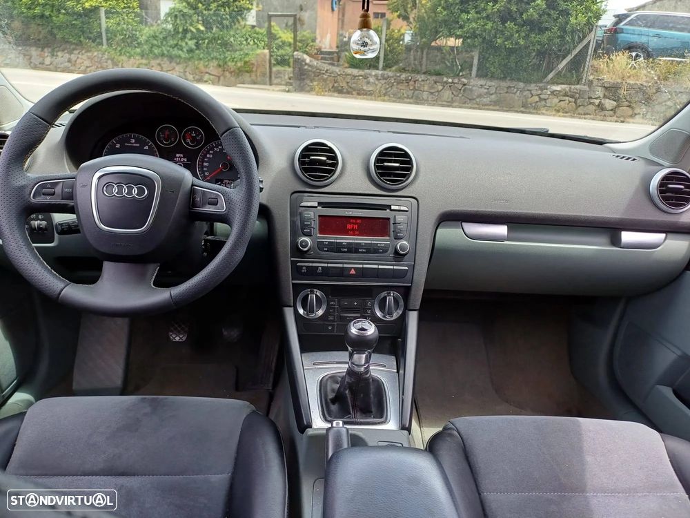 Audi A3 Sportback 1.6 TDI Ambiente - 9