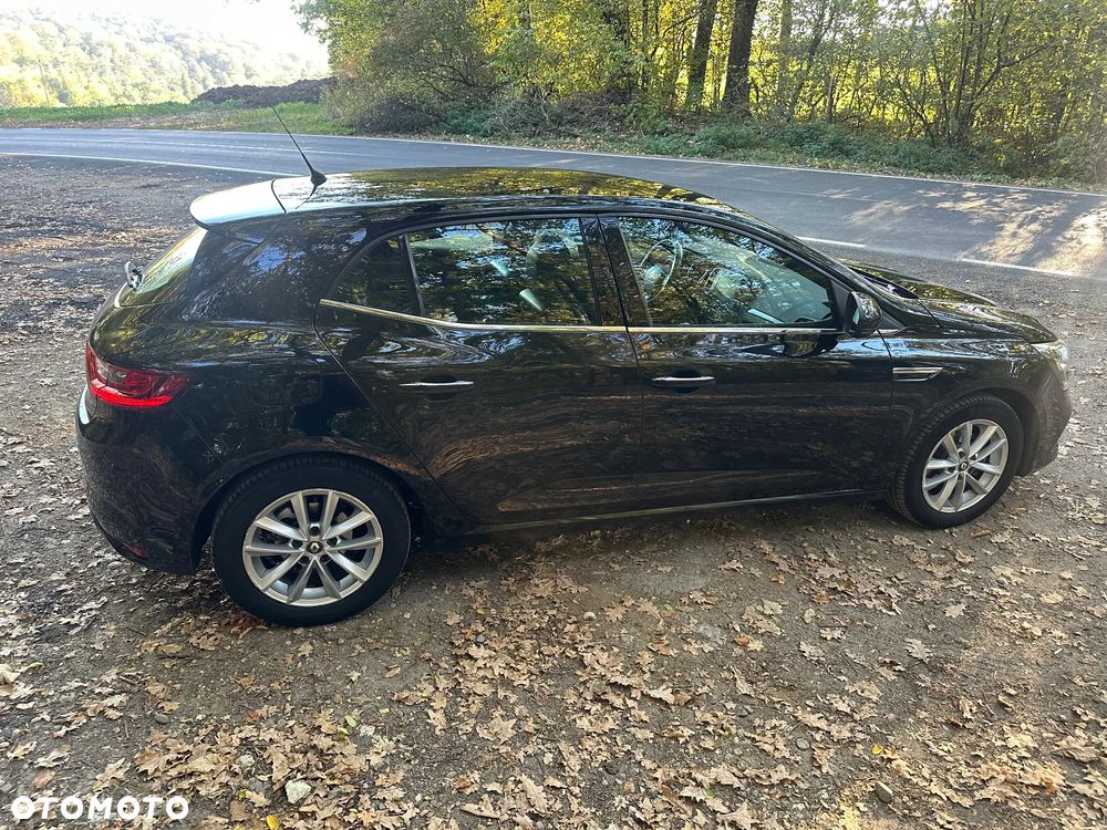 Renault Megane 2017 photo 3