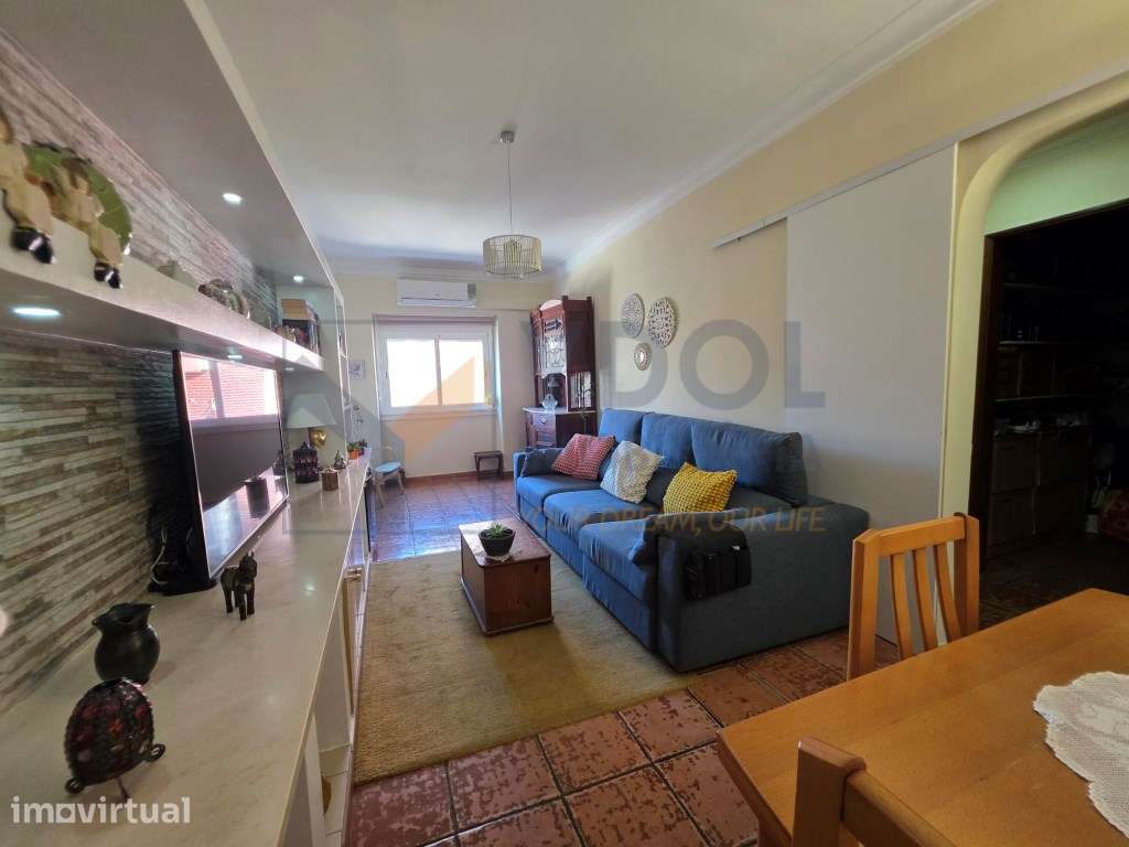 Queluz | T2 Funcional | Bem Distribuído | Pronto a Habitar - Grande imagem: 3/15