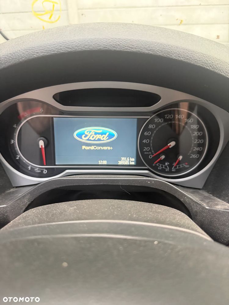 Ford S-Max 2.0 TDCi DPF Champions Edition - 15