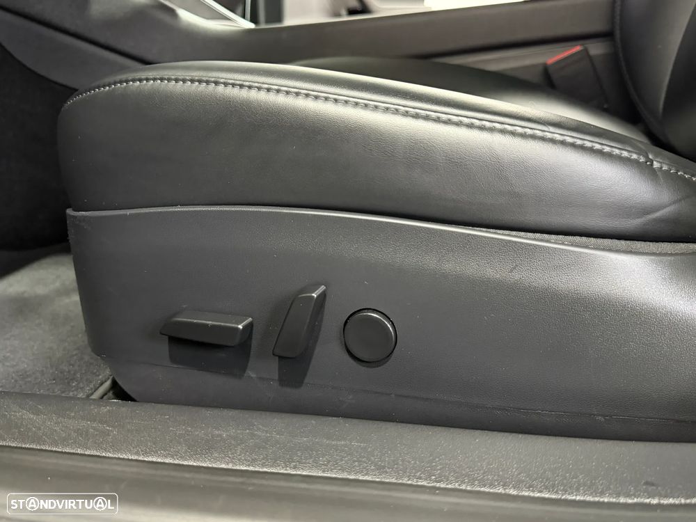 Tesla Model 3 Standard Range Plus RWD - 29