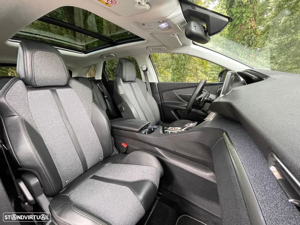 Peugeot 3008 1.2 PureTech Allure EAT8 - 26