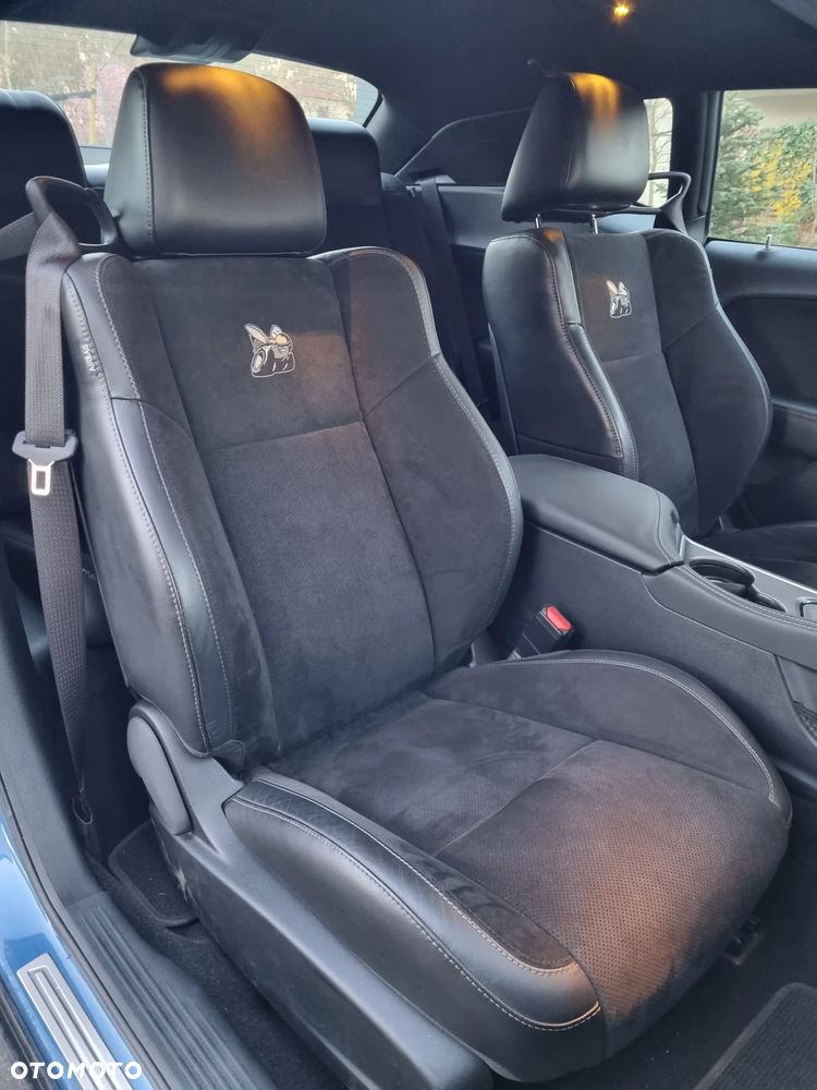 Dodge Challenger 6.4 Scat Pack - 35