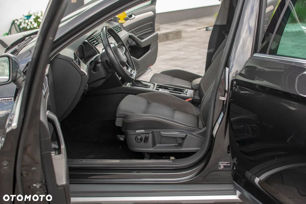 Volkswagen Passat Alltrack 2.0 TDI 4Mot DSG - 29