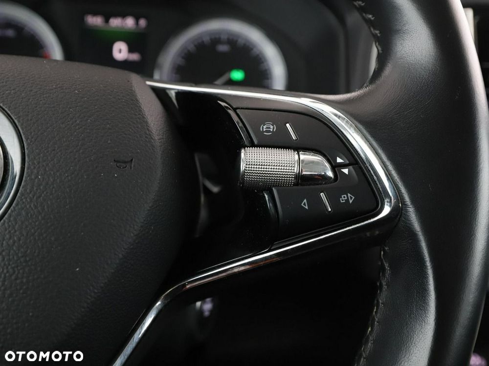 Skoda Karoq 1.5 TSI ACT 4x2 Ambition DSG - 31