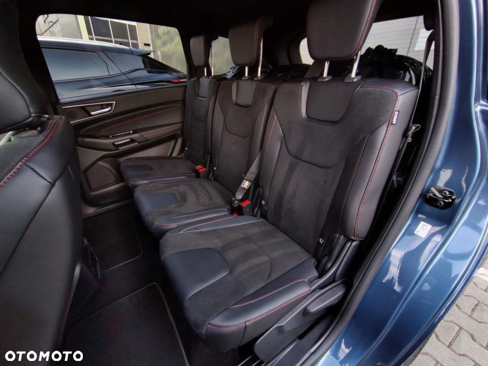 Ford S-Max - 17