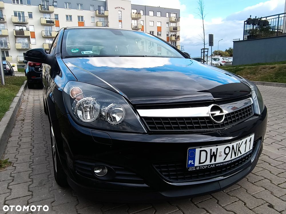 Opel Astra GTC 1.6 - 5