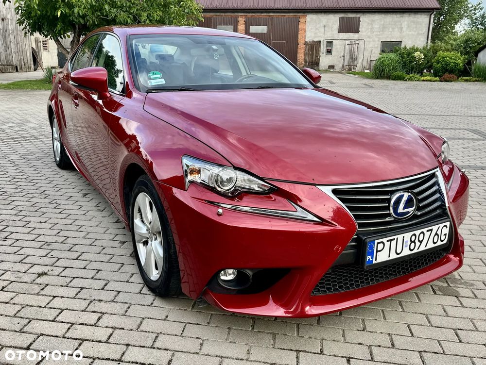 Lexus IS 300h Elite - 9