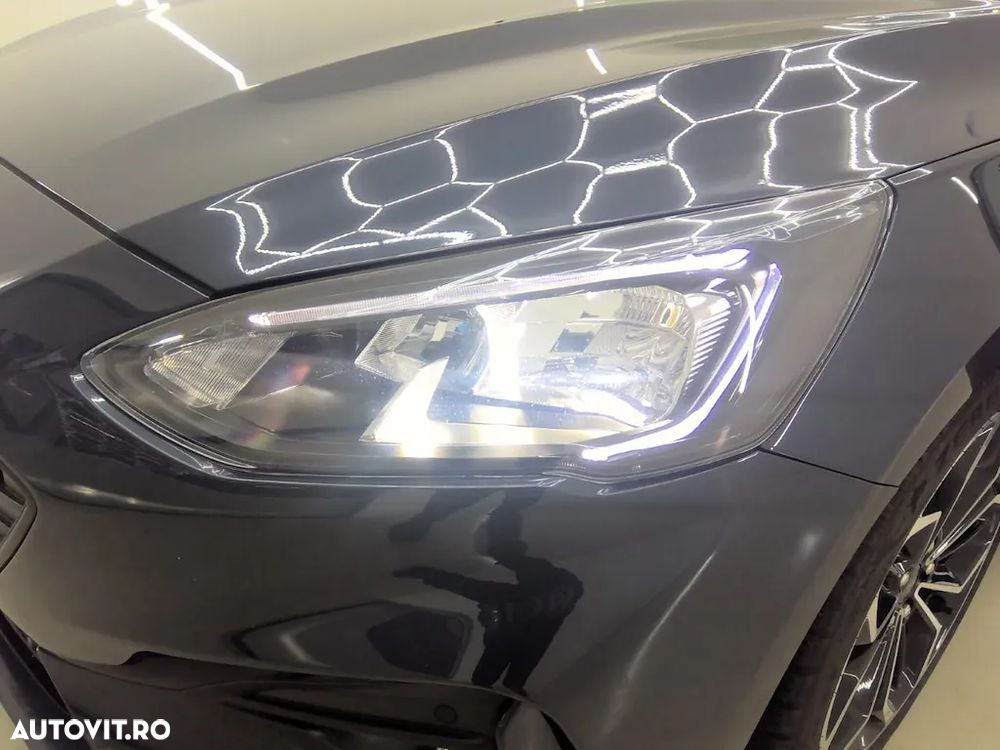 Ford Focus 1.0 EcoBoost Start-Stopp-System ST-LINE X - 12