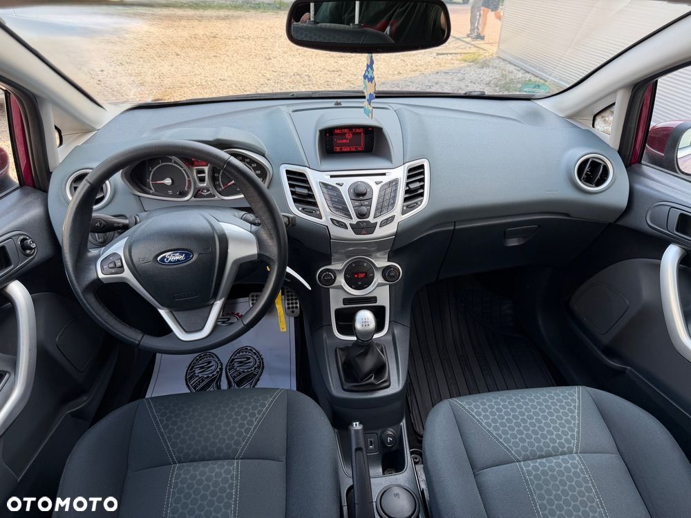 Ford Fiesta - 20