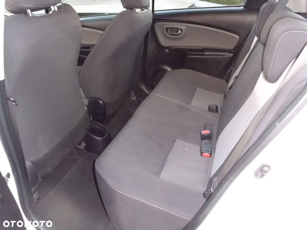 Toyota Yaris 1.5 Premium - 17