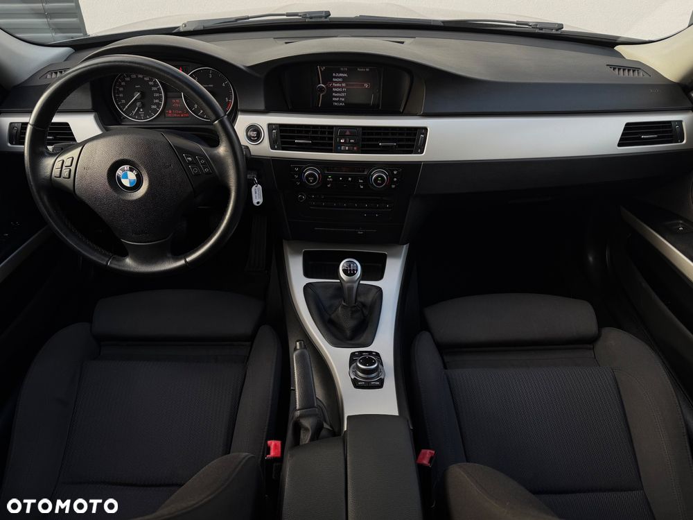 BMW Seria 3 320d DPF - 8