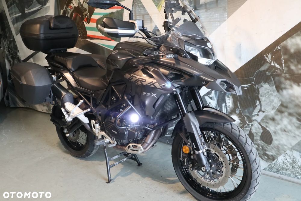 Benelli TRK 502X