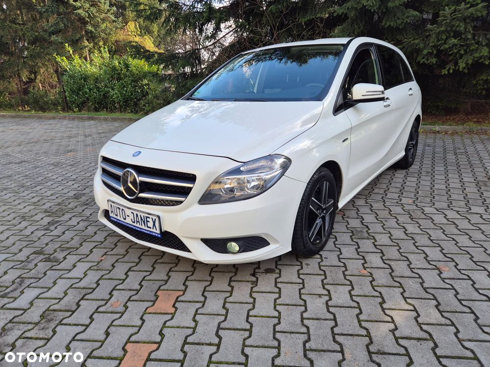 Mercedes-Benz Klasa B 180 7G-DCT Edition - 2