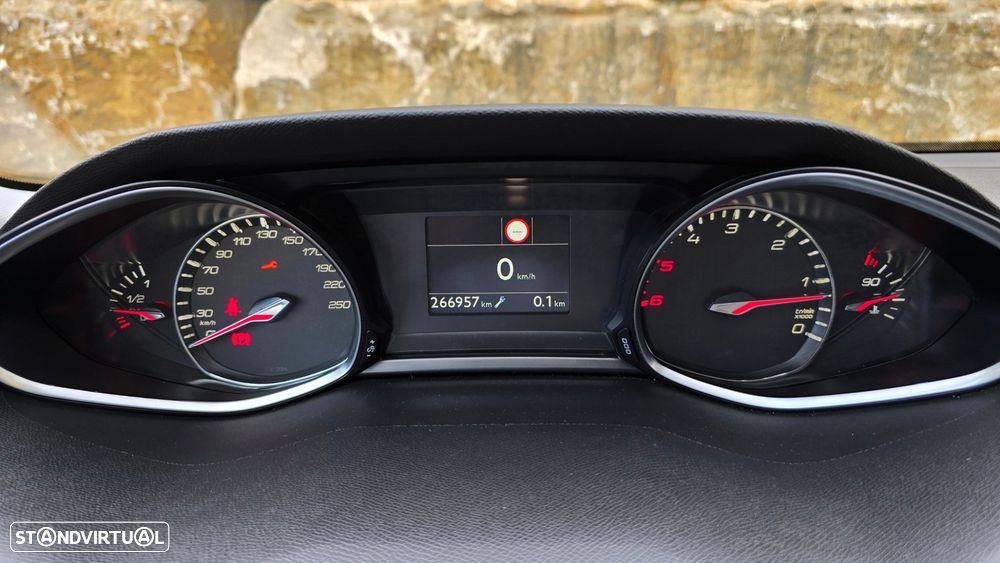 Peugeot 308 SW 1.5 BlueHDi Style - 18