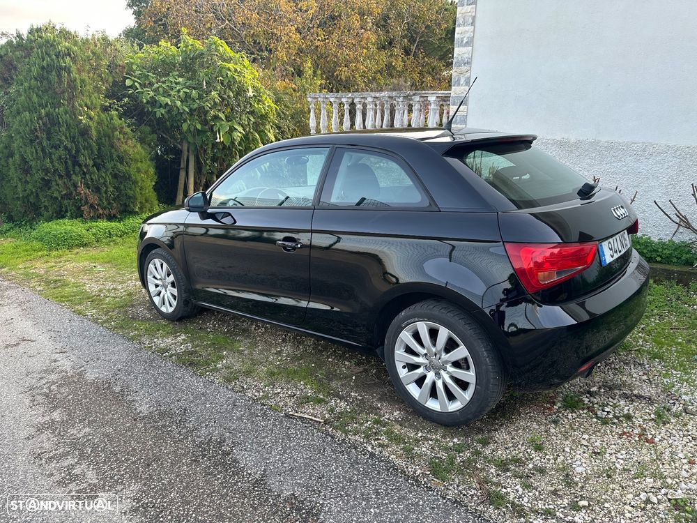 Audi A1 1.6 TDI S-line - 1