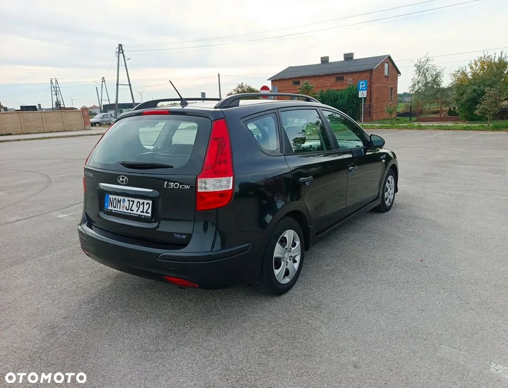 Hyundai i30 i30cw 1.4 blue Comfort - 4