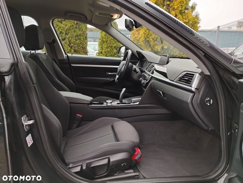 BMW 3GT 320i GPF Sport Line - 11