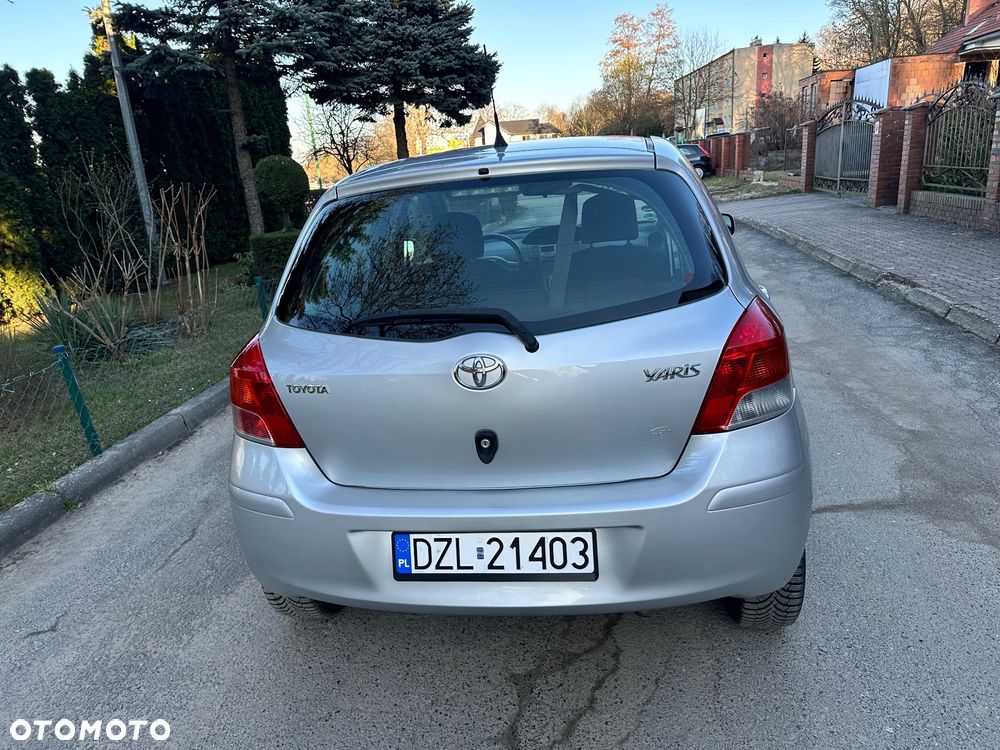 Toyota Yaris 1.0 VVT-i Luna - 15